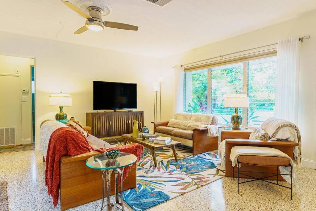 Beautiful Glam Mid-Century 1 Block From Sarasota Bay With Firepit Vila Exterior foto