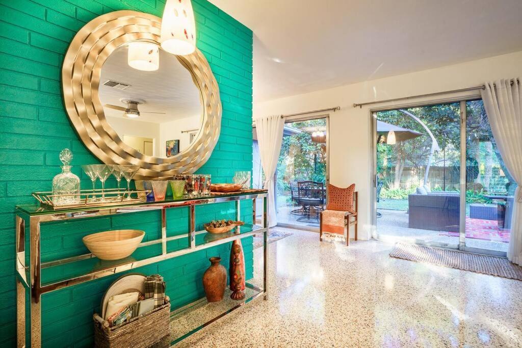 Beautiful Glam Mid-Century 1 Block From Sarasota Bay With Firepit Vila Exterior foto