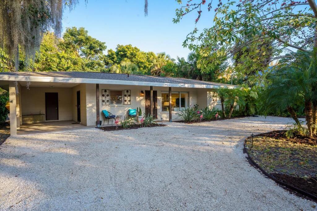 Beautiful Glam Mid-Century 1 Block From Sarasota Bay With Firepit Vila Exterior foto